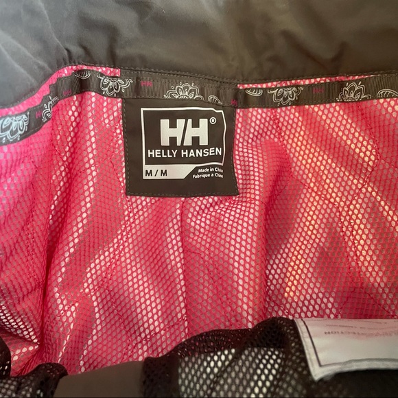 Helly Hansen waterproof ski/snowboarding pant - Picture 6 of 7